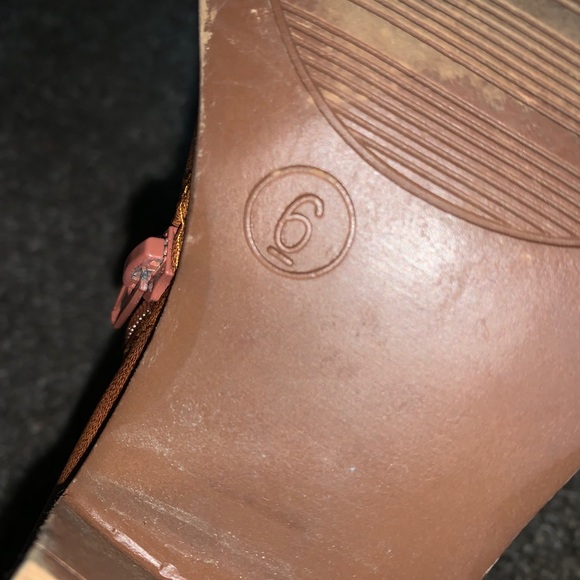 Tan faux leather booties - Picture 4 of 5